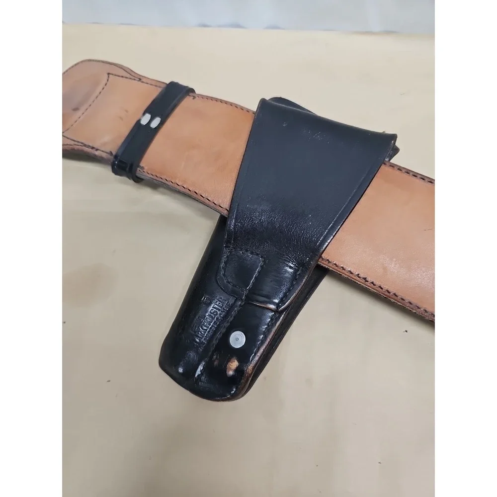 Mixson Leathercraft‎ Utility 36